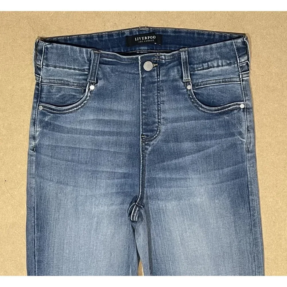 Liverpool Women Size 28 Jeans GiaGlider Crop Pull-On Fray Hem Stretch Alverston - Picture 13 of 14